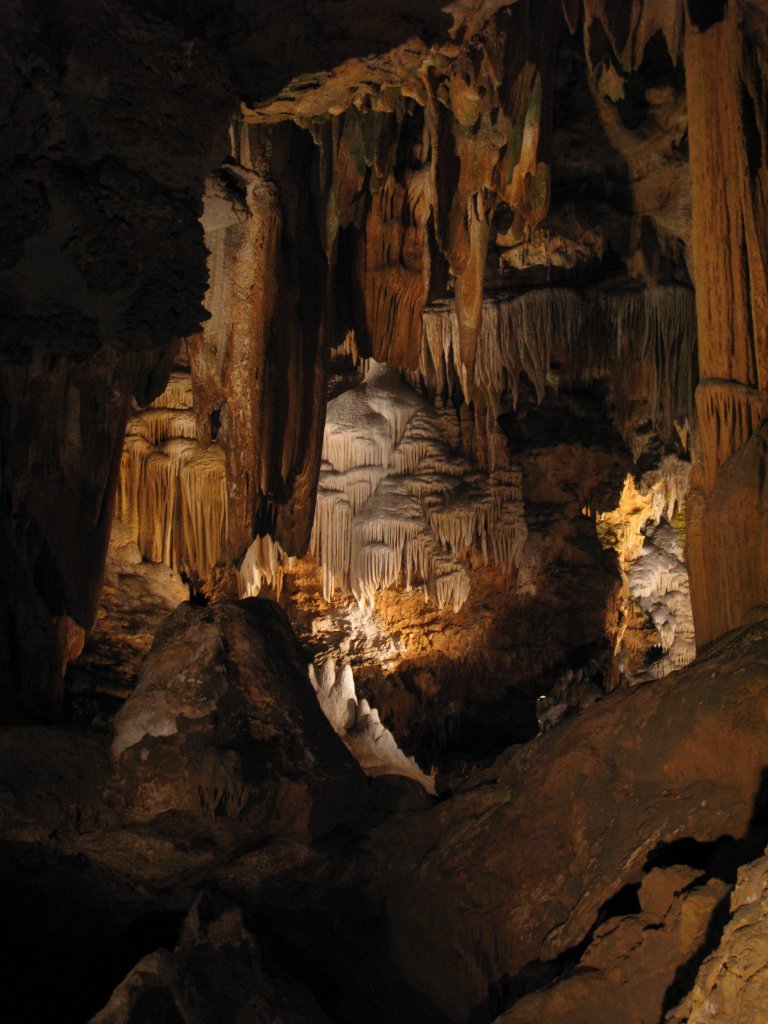 Philosophy for Theology: The Difference in Modern and Pre-modern Cosmological and Anthropological Presuppositions stalactites in a cave