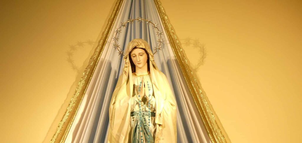 Newark Archdiocese to be blessed by Our Lady of Fatima Statue throughout May A statue of the Virgin Mary is shown.