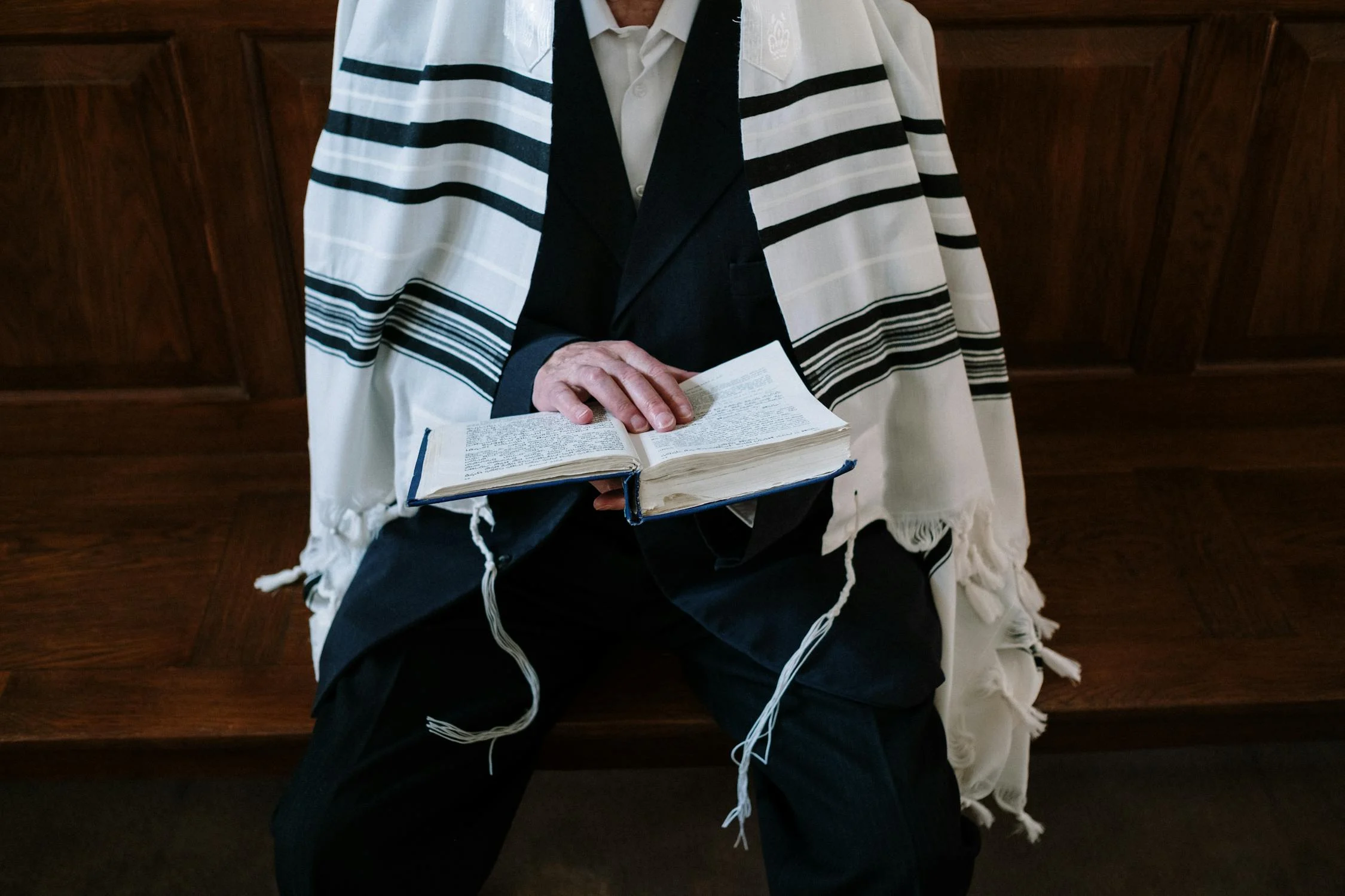 Jewish scripture reading