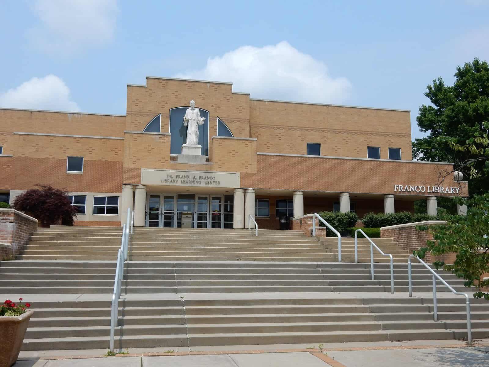 Franco_Library_at_Alvernia_University Franco Library, Alvernia University