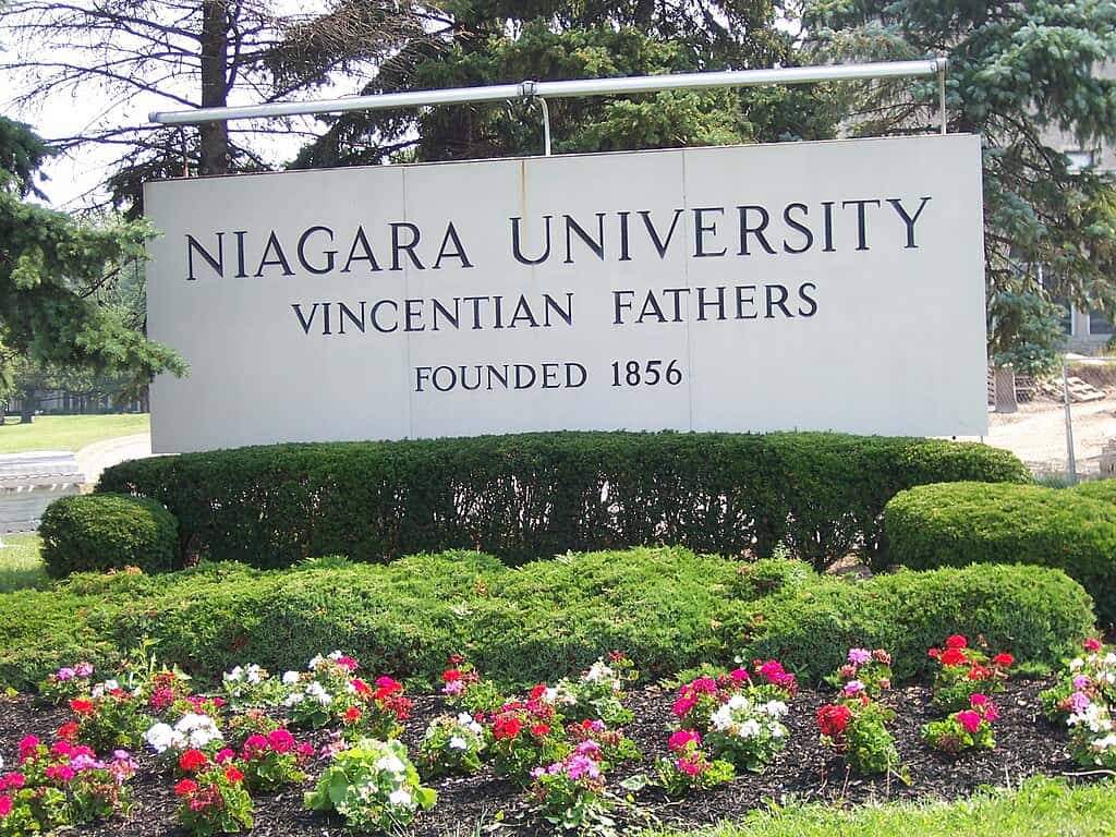 Niagara University sign Niagara University sign