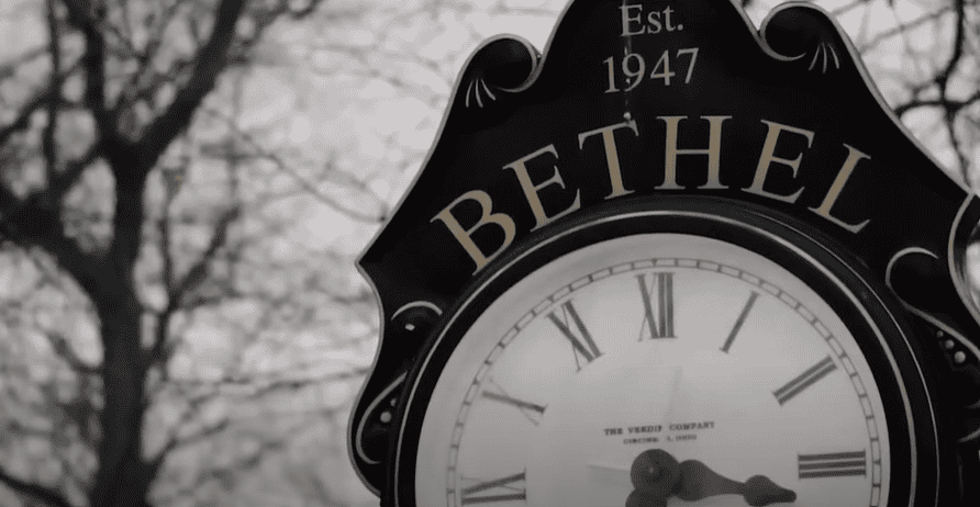 Bethel University Screenshot Bethel University clock