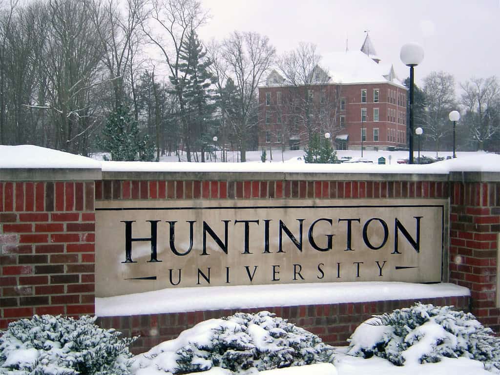 Huntington University sign Huntington University sign