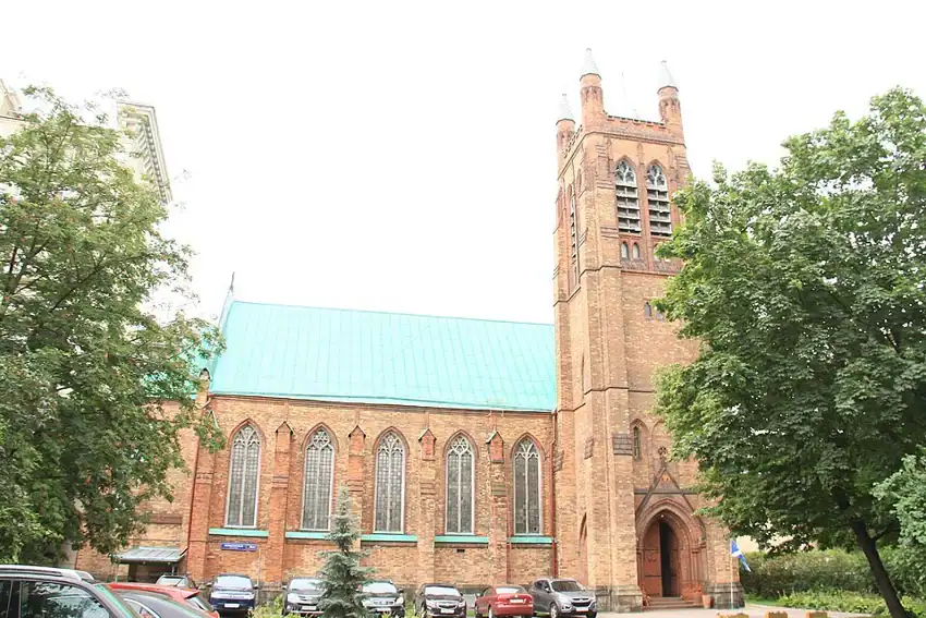 Power struggle at Anglican Church in Moscow: Services halted St. Andrew's, Moscow